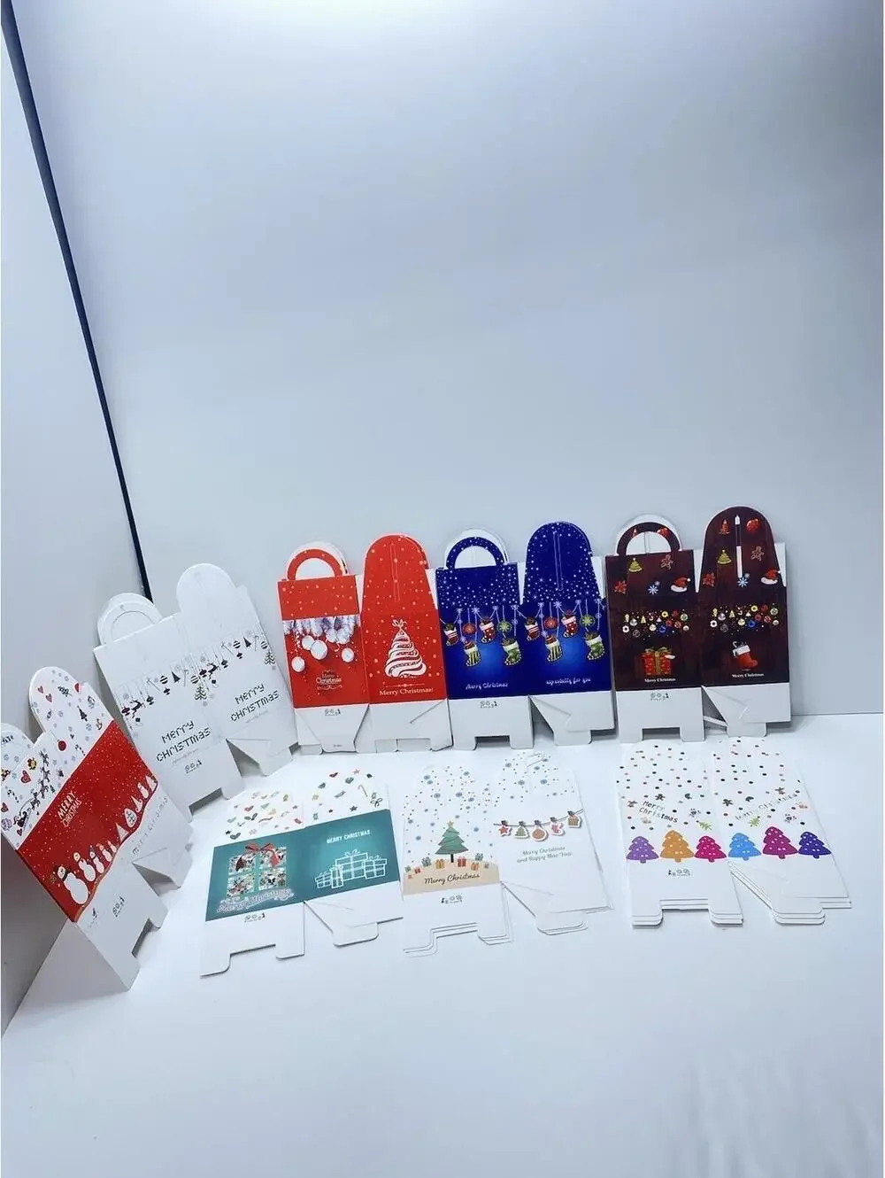 24pc Christmas Treat Boxes Cupcake Holders Foldable Cardboard Cute Holiday Set